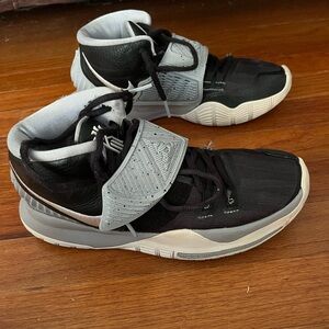 Women’s size 6.5 Nike Basketball Shoes